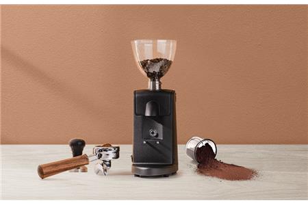 چند قدم تا انتخاب و خرید بهترین آسیاب قهوه خانگی