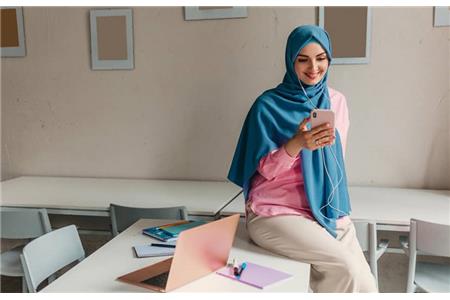 ۹ ایده ی جذاب برای داشتن یک استایل دانشجویی شیک و جدید دخترانه