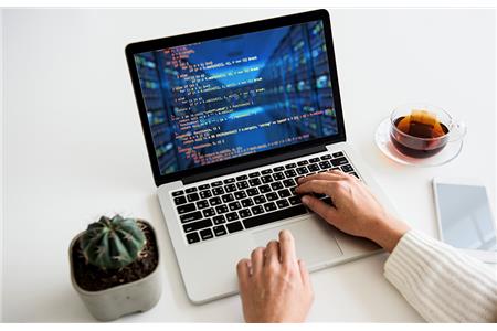 اگر به دنبال یک لپتاپ برنامه نویسی ایده‌آل هستید این مقاله را از دست ندهید