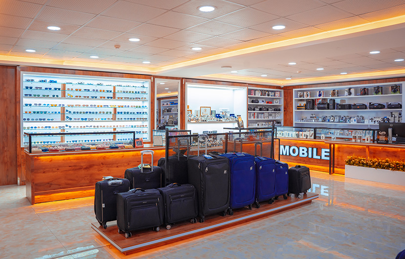 طبقه اول فروشگاه هزارنقش