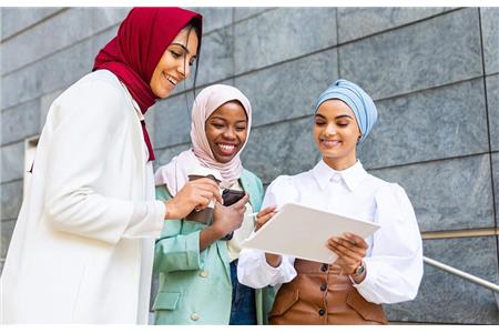 معرفی پرطرفدارترین استایل ها برای خانم‌ها و آقایان